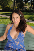 Sam Outdoor Housewife