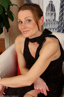 Suzy Peels Off Dress