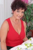 Older Wife Jessica Wild